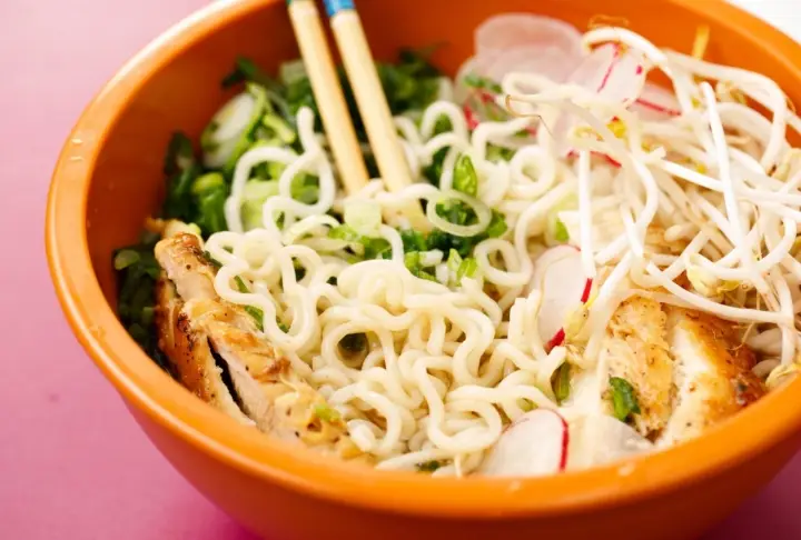 Tavuk Ramen | Videolu Tarif