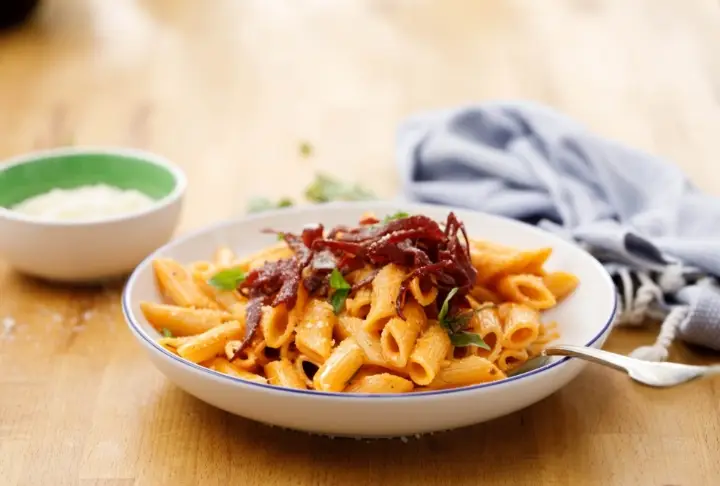 Tek Tencerede Makarna | Videolu Tarif