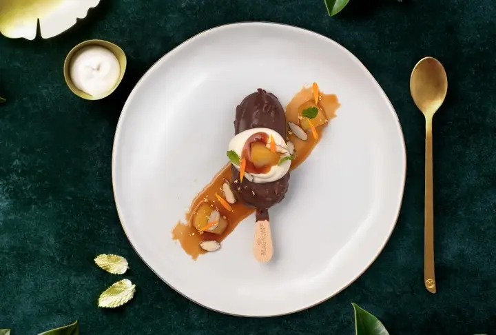 Badem ve Elmalı Vegan Dondurma Tatlısı