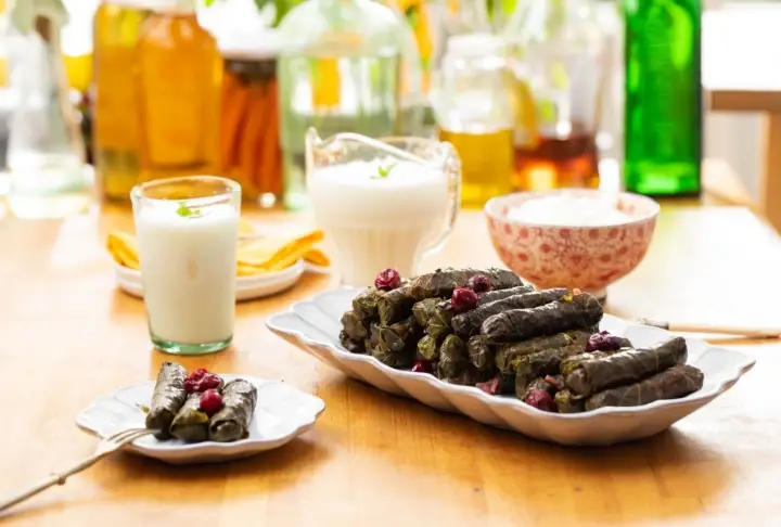 Vişneli Yaprak Sarma Tarifi | Videolu Tarif