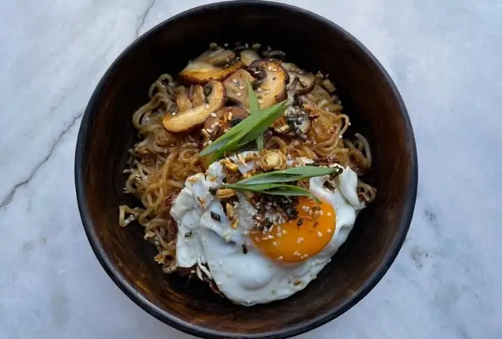 Zeynep Çıpa’nın Romantik Film Gecesinde Lezzetli ve Pratik Tarifi