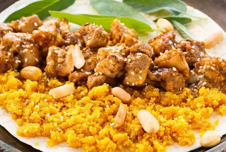 Yer Fıstığı Sosu ile Piliç Kalça