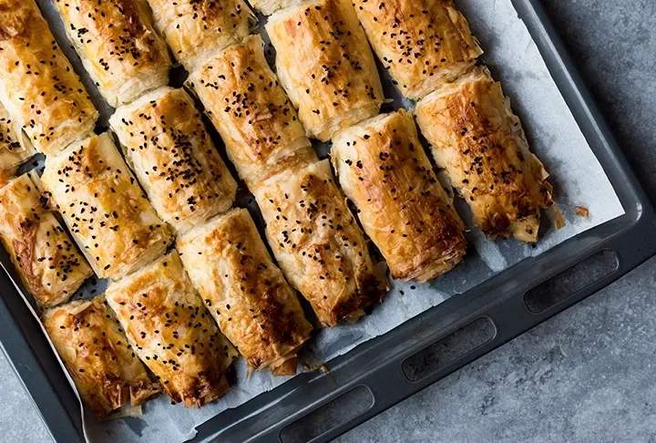 Mercimekli Börek Tarifi