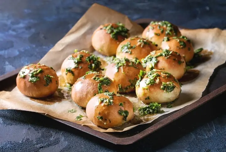 Yeşil Otlu Poğaça