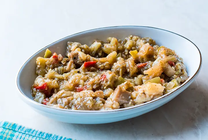 Közlenmiş Patlıcan Salatası Tarifi