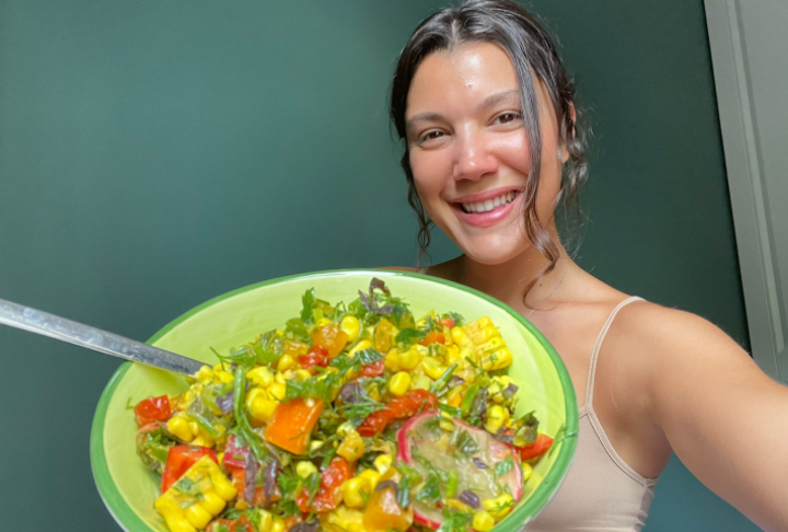 Zeynep Çıpa’dan Mısırlı Yaz Salatası Tarifi